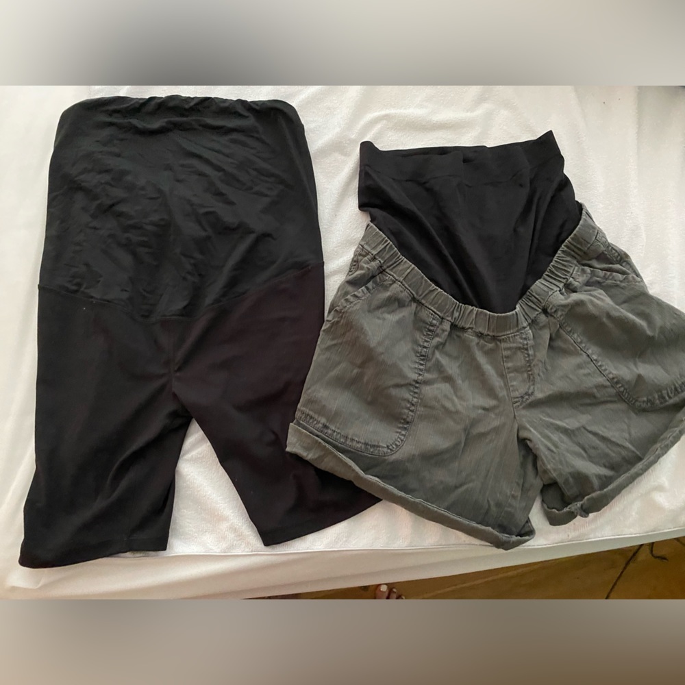 2 pairs of comfy maternity shorts! EUC WORN ONCE OR TWICE!